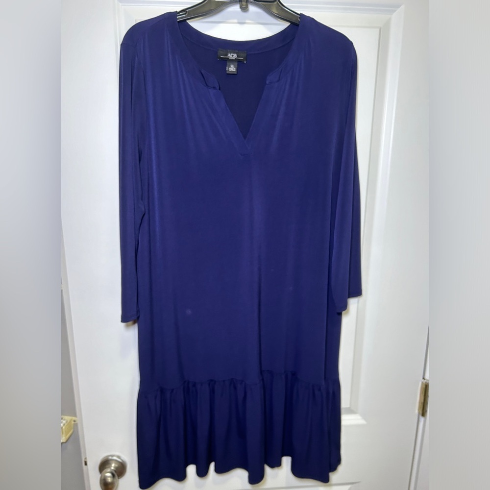 AGB women’s dress with 3/4 sleeves and drop waist
